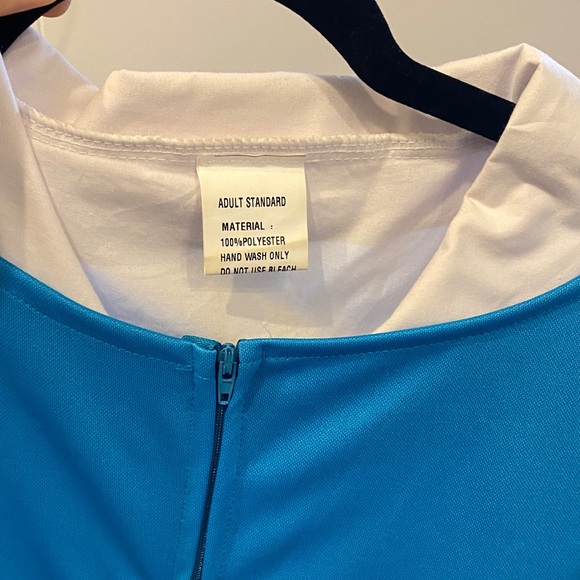 Women’s Princess Belle costume - Picture 3 of 3